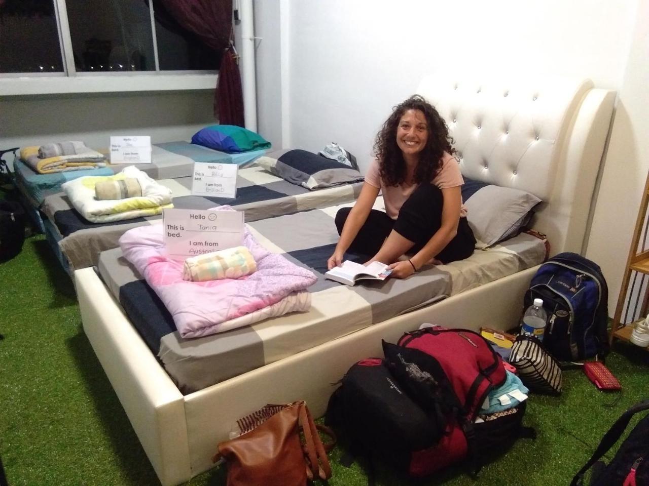 Co.Living Hostel Bandar Seri Begawan Exteriör bild