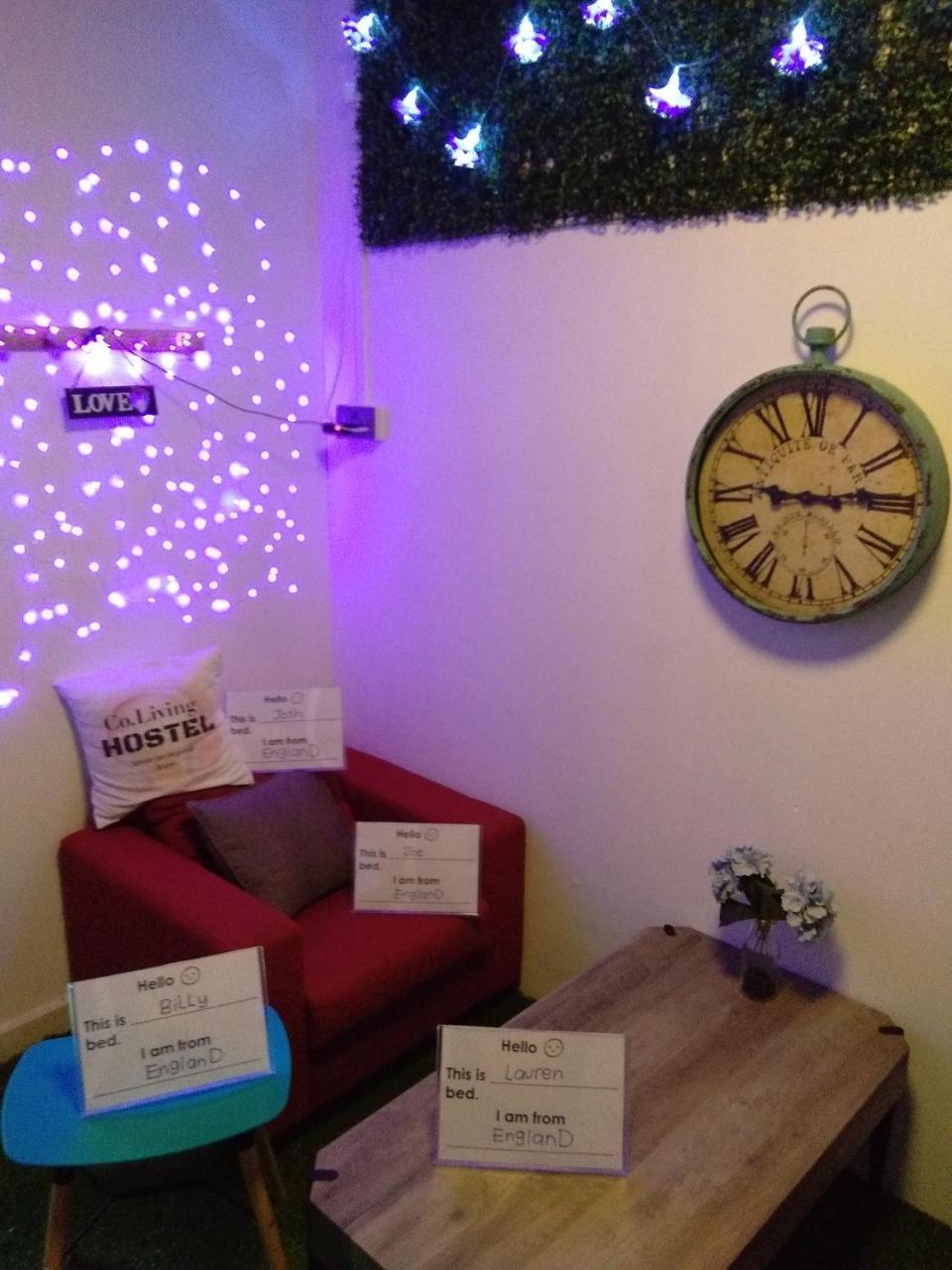 Co.Living Hostel Bandar Seri Begawan Exteriör bild