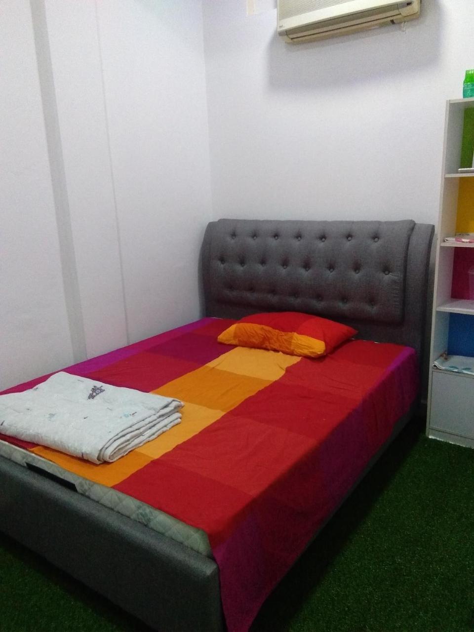 Co.Living Hostel Bandar Seri Begawan Exteriör bild
